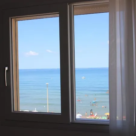 Oda ve Kahvaltı Le Di Costanza Cefalù