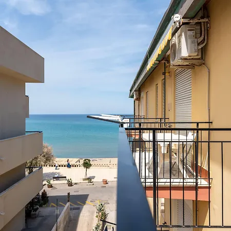 Le Di Costanza 4* Cefalù