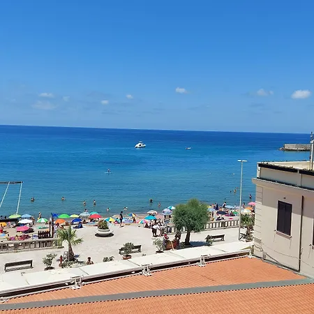 Le Di Costanza Bed & Breakfast