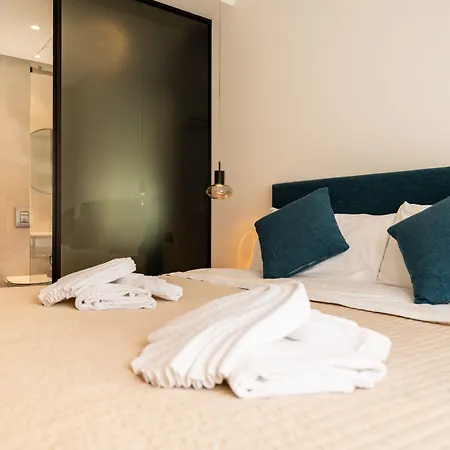 Le Di Costanza Cefalù